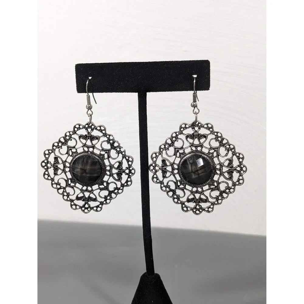 Boho Silver Tone Filigree Dangle Earrings Gray‎ Acrylic Cab